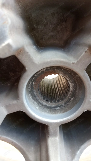 Kymco People S 250 - 300 i.e hátsó kerék - kép 2