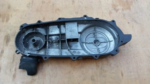 Kymco People S 250 - 300 i.e kuplung fedél - kép 2