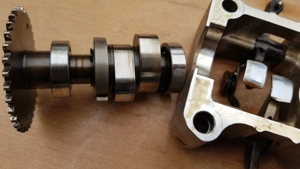 Kymco People S 250 - 300 i.e vezérműtengely szelephimbával - kép 2