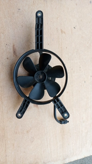 Kymco People S 250 - 300 ventilátor - kép 4