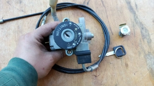 Kymco People S 250 - 300 karburátoros gyújtáskapcsoló - kép 4