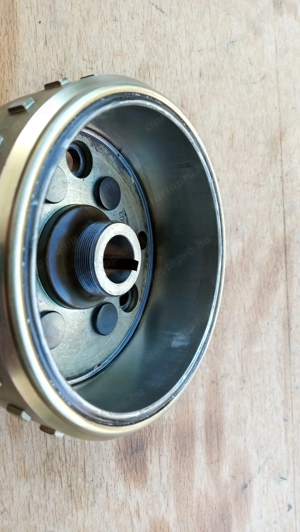 Kymco Xciting 250 - 300 i.e R lendkerék - kép 8