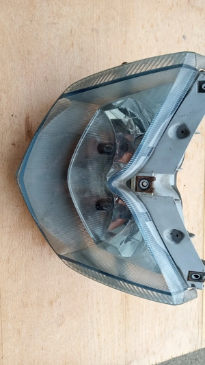 Kymco People S 250 - 300 első lámpa - kép 6