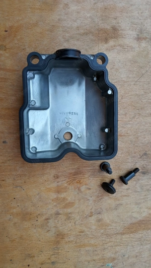 Benelli Velvet 400 szelepfedél - kép 2