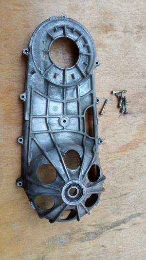 Malaguti Madison K 400 kuplung fedél