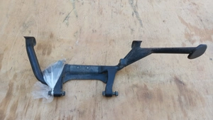 Suzuki Burgman 250 - 400 (merci lámpás) középtámasz - kép 2