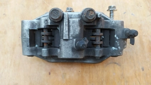 Suzuki Burgman 250 - 400 (merci lámpás) első féknyereg - kép 3