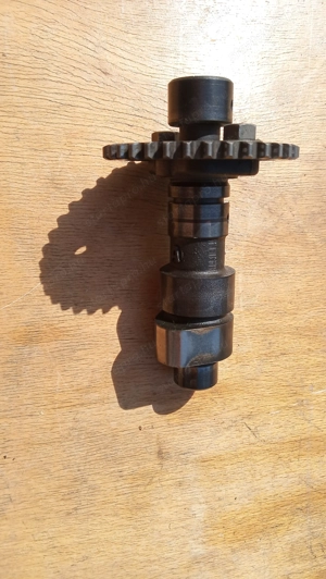 Suzuki Burgman 250 (merci lámpás) vezérműtengely - kép 9