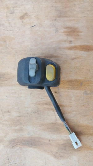 Yamaha Majesty 125 - 150 kormánykapcsoló jobbos dobfékes