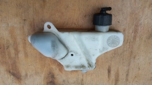 Yamaha Majesty 180 kiegyenlítő tartály - kép 3