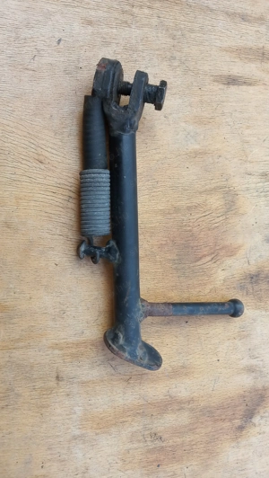 Yamaha Majesty 125 - 180 oldaltámasz