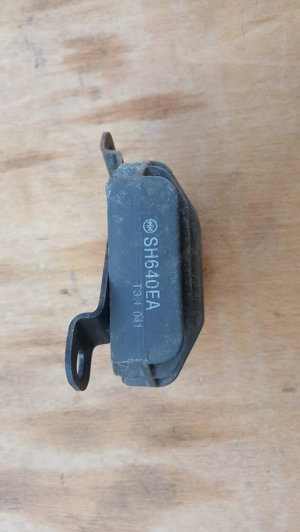 Yamaha Majesty 125 - 180 feszültségszabályzó - kép 3