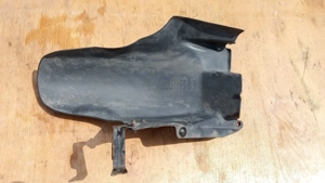 Aprilia Leonardo 125 - 150 hátsókerék feletti idom - kép 2