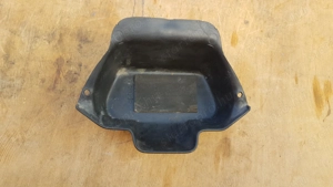 Aprilia Leonardo 125 - 150 akkumulátor fedél - kép 2