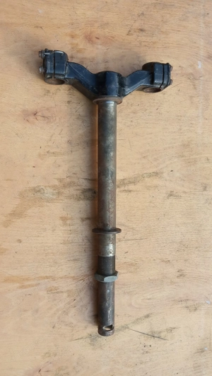 Aprilia leonardo 125 - 150 T szár kormányszár kormányoszlop