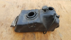 Piaggio Beverly Tourer 400 üzemanyag tank - kép 3