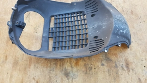 Piaggio Beverly Tourer 400 hűtő elötti idom - kép 2