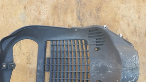 Piaggio Beverly Tourer 400 hűtő elötti idom - kép 4