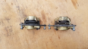 Piaggio Beverly Tourer 400 első féknyereg pár - kép 2