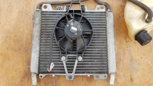 Piaggio Beverly Tourer 400 hűtő - kép 6