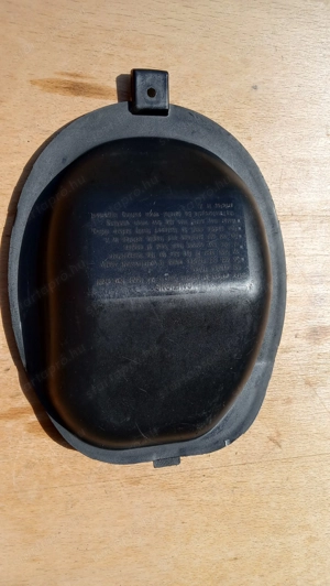 Kymco people 250 szervizablak sisaktartóba