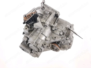 Skoda Octavia II Knq 6 sebességes 4x4 1.9 TDI manuális váltó beszerelési garancia  - kép 3