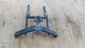 Kymco people 250 első sárvédő tartó keret - kép 2