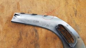 Suzuki Burgman 250 - 400 (merci lámpás) plexi takaró idom sérült - kép 4