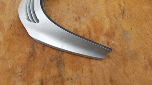 Suzuki Burgman 250 - 400 (merci lámpás) plexi takaró idom sérült - kép 2