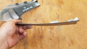 Suzuki Burgman 250 - 400 (merci lámpás) plexi takaró idom sérült - kép 6