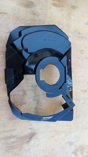 Suzuki Burgman 400 első villa körüli idom