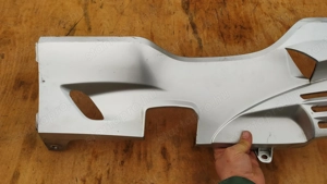 Suzuki Burgman 250 - 400 (merci lámpás) taposó alatti idom balos ezüst - kép 2