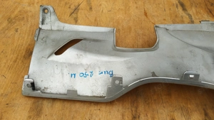 Suzuki Burgman 250 - 400 (merci lámpás) taposó alatti idom balos ezüst - kép 5