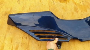 Suzuki Burgman 250 - 400 (merci lámpás) taposó alatti idom jobbos kék - kép 3