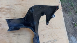 Suzuki Burgman 250 - 400 (merci lámpás) első idom 3 - kép 9