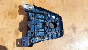 Suzuki Burgman 250 - 400 (merci lámpás) háttámla konzol kék - kép 4