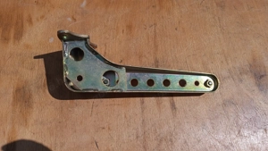 Suzuki Burgman 250 - 400 (merci lámpás) hátsó lábtartó vas jobbos - kép 2