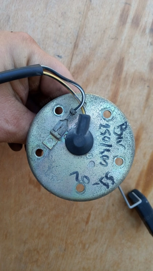 Suzuki Burgman 250 - 400 (merci lámpás) üzemanyag szintjelző - kép 6