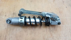 Suzuki Burgman 250 (merci lámpás) hátsó lengéscsillapító - kép 2