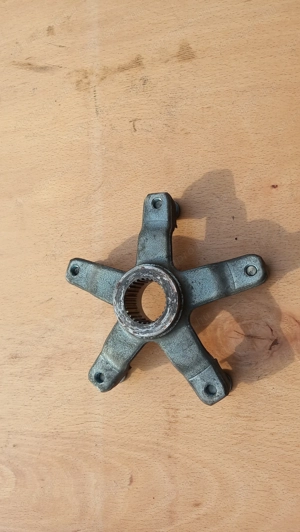 Suzuki Burgman 250 - 400 (merci lámpás) hátsó kerékagy - kép 4