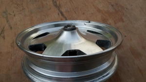 Suzuki Burgman 250 - 400 első felni - kép 8