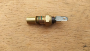 Suzuki Burgman 250 - 400 (merci lámpás) vízhőfok jeladó - kép 5