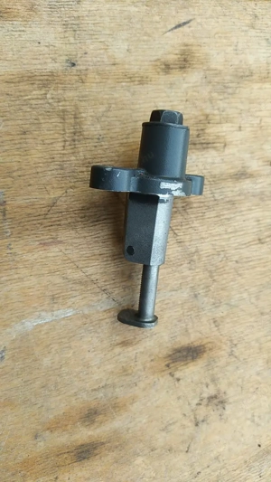 Suzuki Burgman 250 - 400 vezérműlánc feszítő patron - kép 2