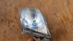 Suzuki Burgman 250 - 400 (merci lámpás) első lámpa - kép 8