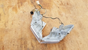 Suzuki Burgman 250 - 400 (merci lámpás) első irányjelző pár - kép 8