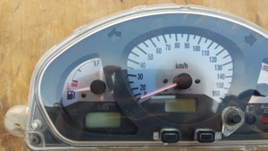 Suzuki Burgman 400 km óra - kép 4