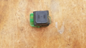 Suzuki Burgman 250 - 400 (merci lámpás) indító relé - kép 3