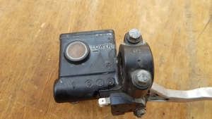 Suzuki Burgman 250 - 400 (merci lámpás) főfékhenger jobbos - kép 5