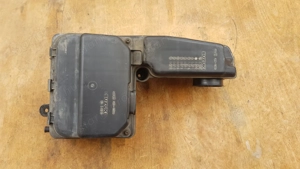 Suzuki Burgman 400 levegő szűrő