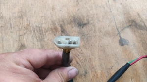 Aprilia leonardo 250 feszültségszabályzó - kép 4